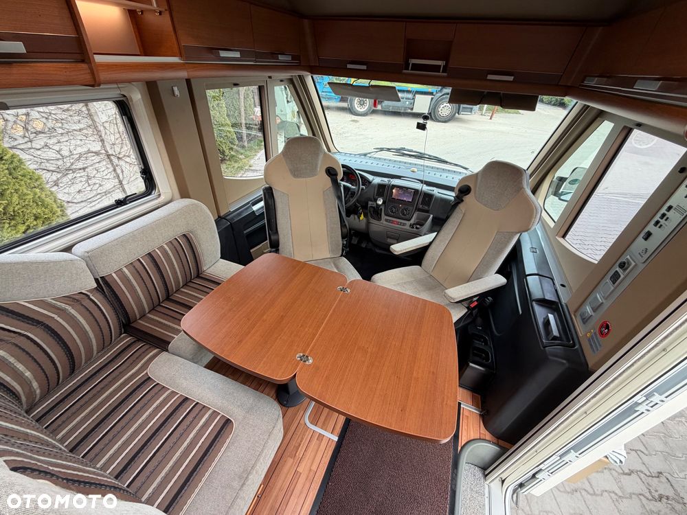 KNAUS Sunliner 700 Lg - 28