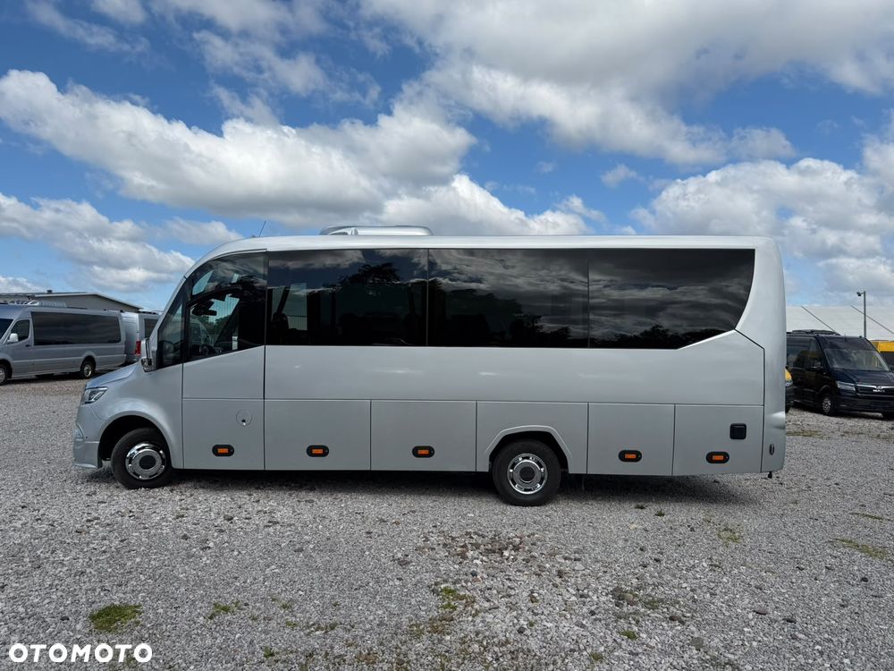 Mercedes-Benz Sprinter 519 - 13