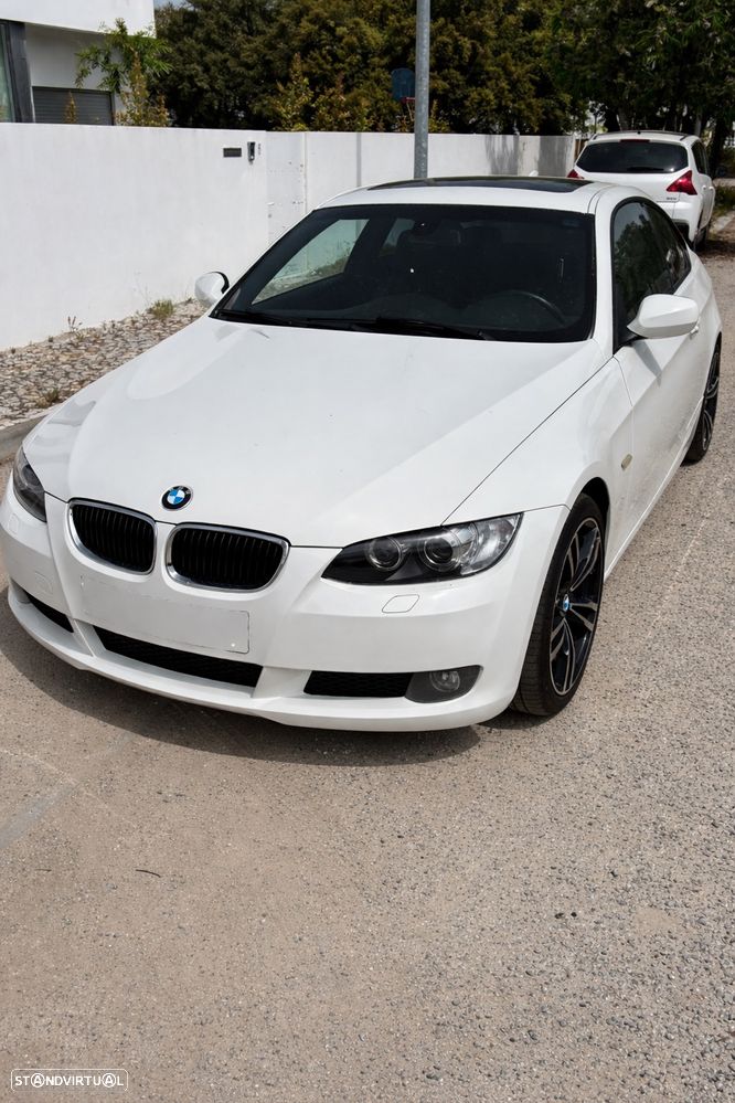 BMW 320 d Coupe - 2