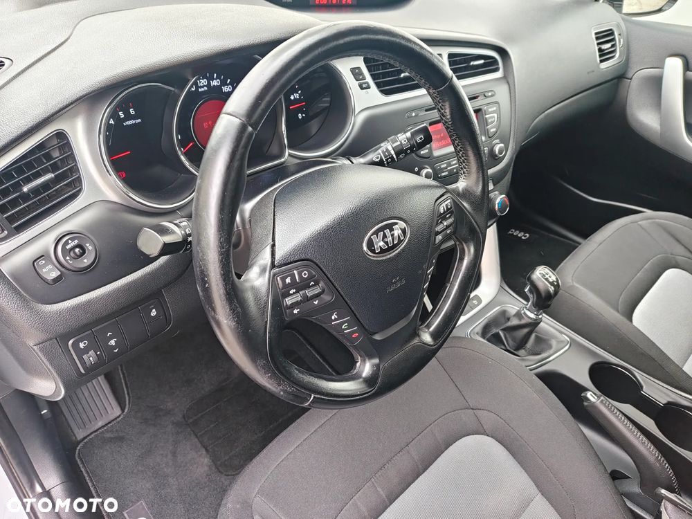 Kia Ceed 1.6 CRDi Business Line - 16