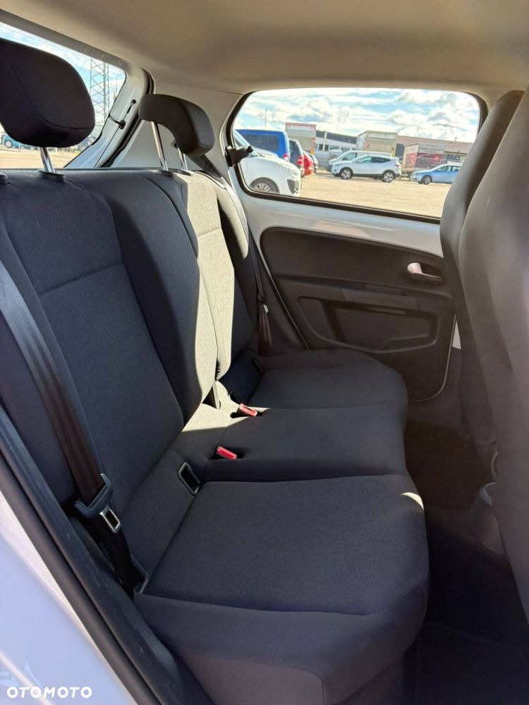 Volkswagen up! - 20