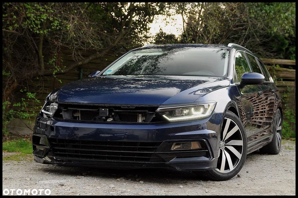 Volkswagen Passat - 12