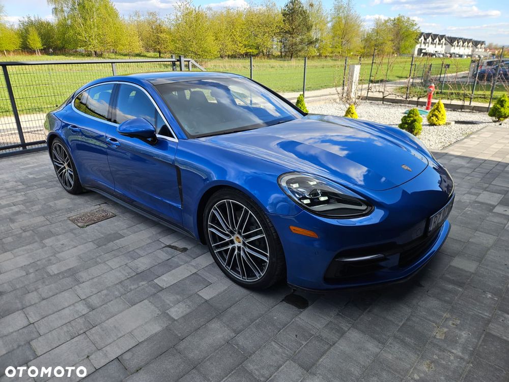 Porsche Panamera 4S - 1