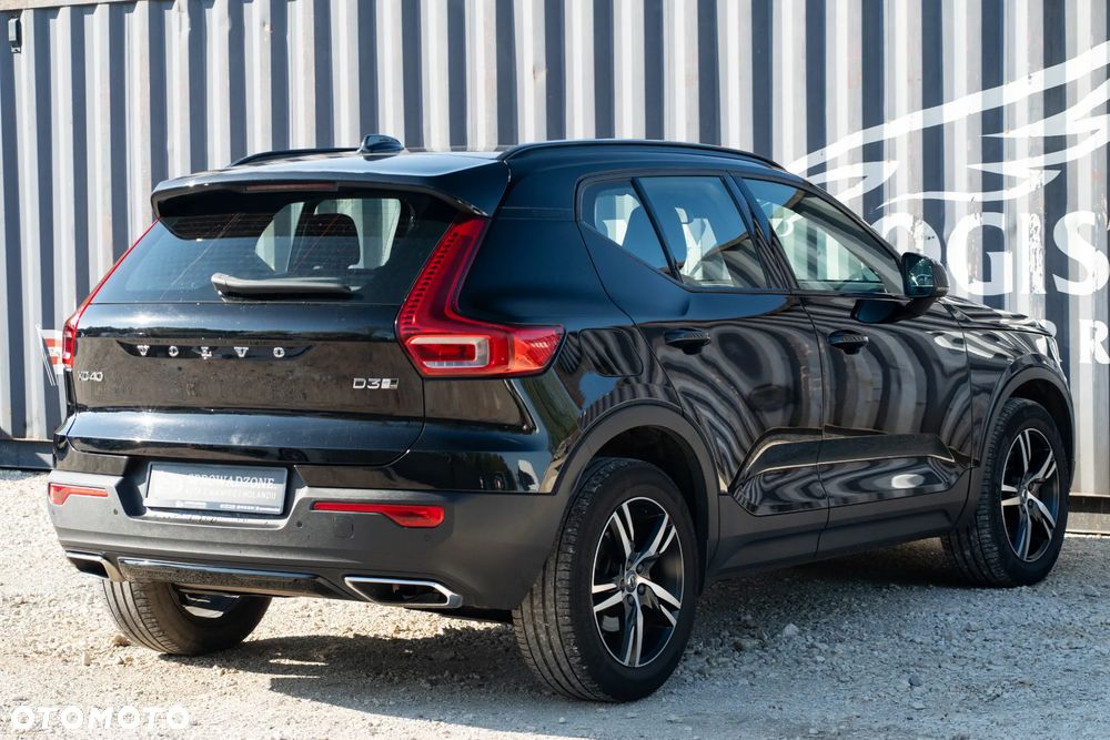 Volvo XC 40 D3 AWD R-Design - 4