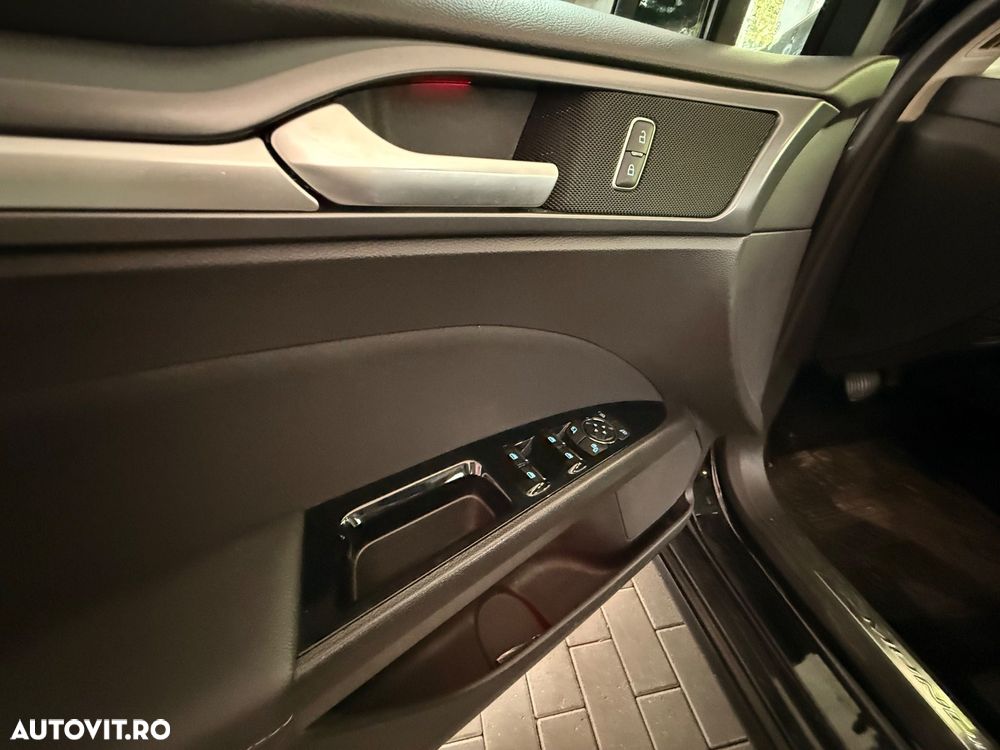 Ford Mondeo 2.0 TDCi Powershift AWD Titanium - 15