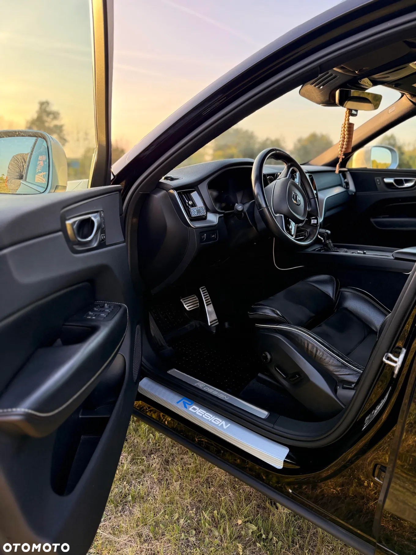 Volvo XC 60 T6 AWD R-Design - 22