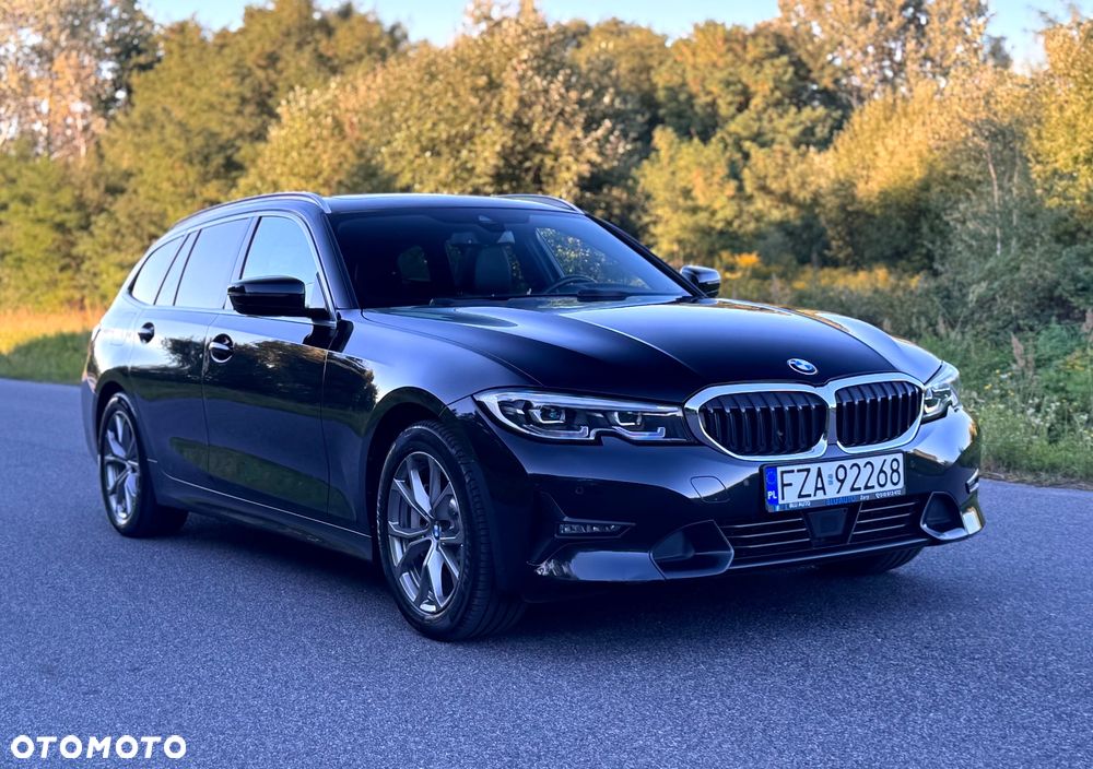 BMW Seria 3 330i Touring Sport Line - 4