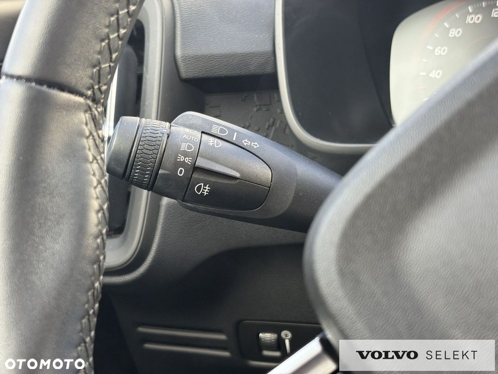 Volvo XC 40 - 22