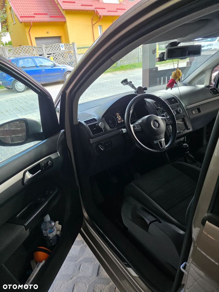 Volkswagen Touran 2.0 TDI DPF Comfortline - 13