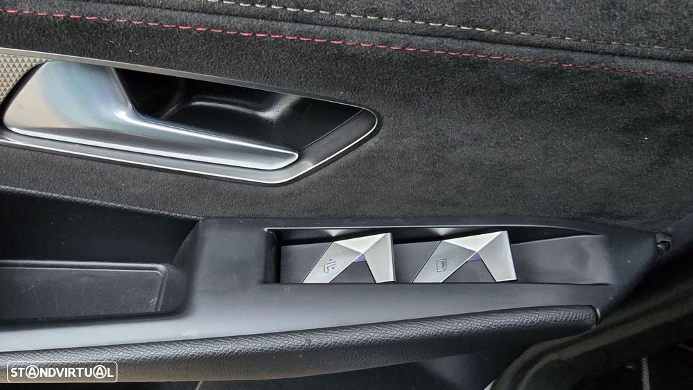 DS DS7 Crossback E-Tense Performance Line EAT8 - 49