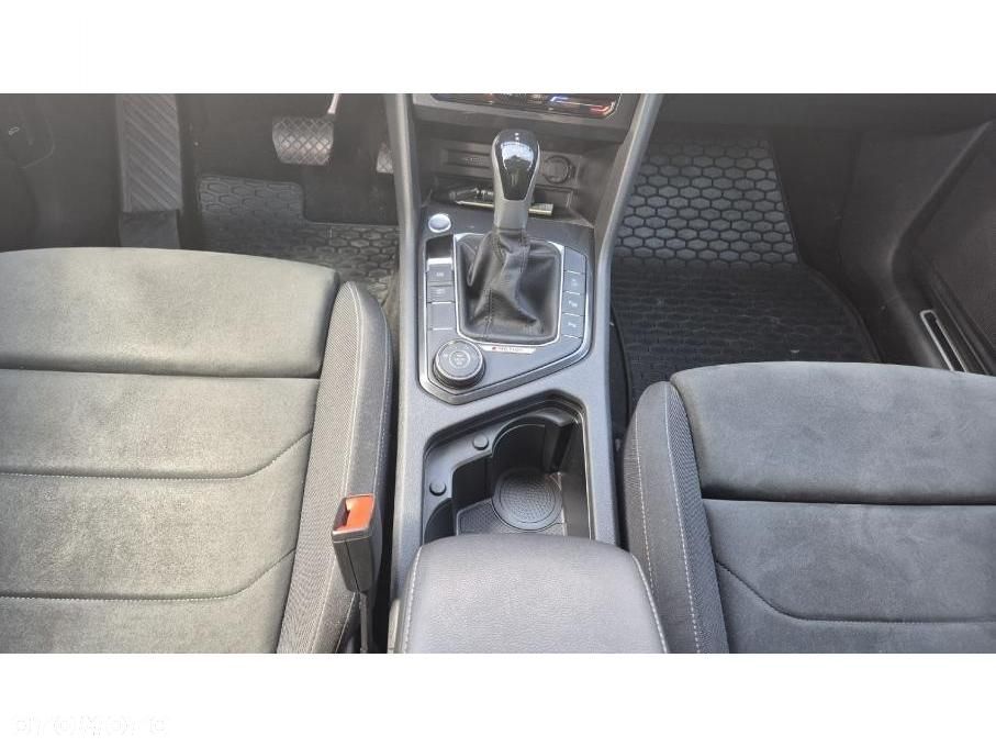 Volkswagen Tiguan - 22