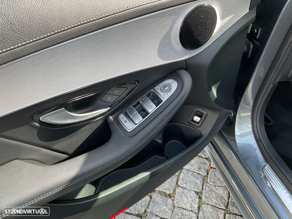 Mercedes-Benz C 300 de AMG Line - 21