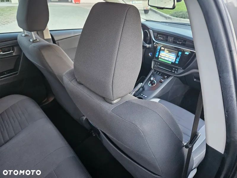 Toyota Auris - 23