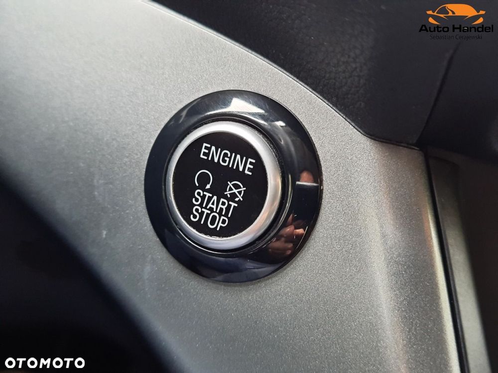 Ford Kuga 1.5 EcoBoost 2x4 Titanium - 25