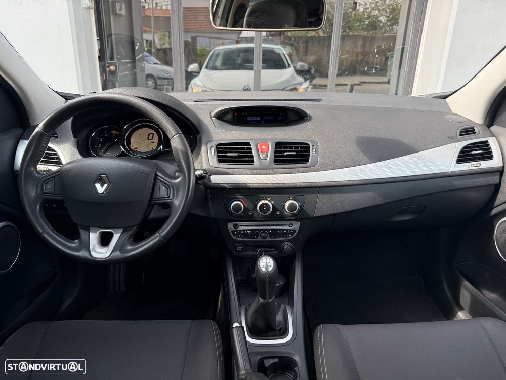 Renault Mégane Coupe 1.5 dCi Dynamique - 15