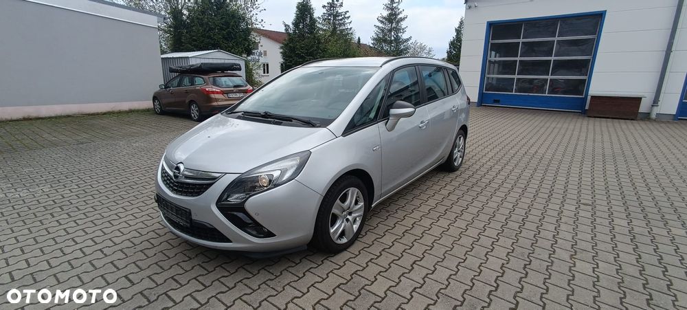 Opel Zafira - 1