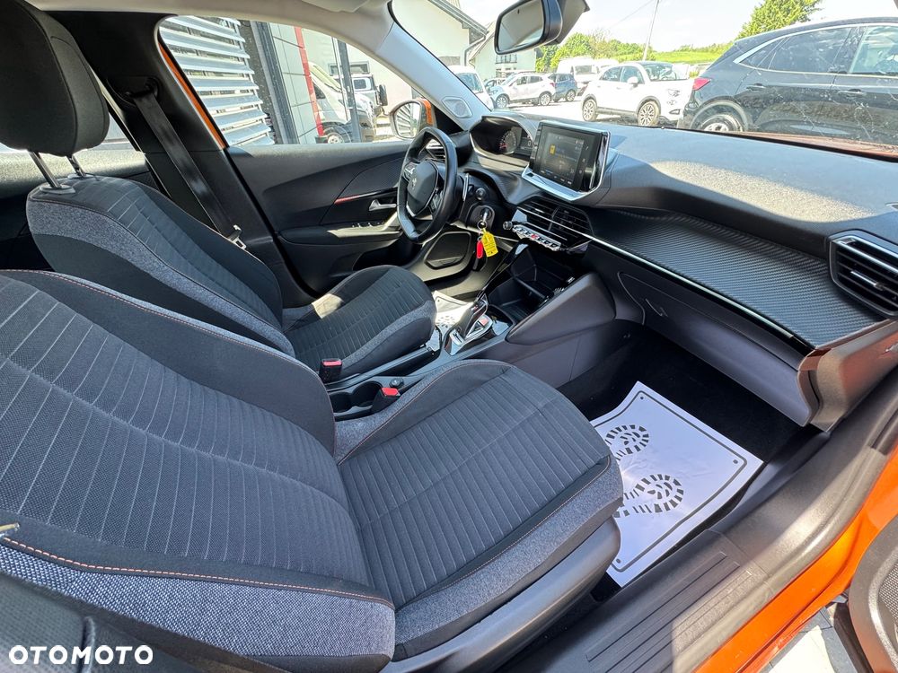 Peugeot 2008 1.2 PureTech Active S&S EAT8 - 15