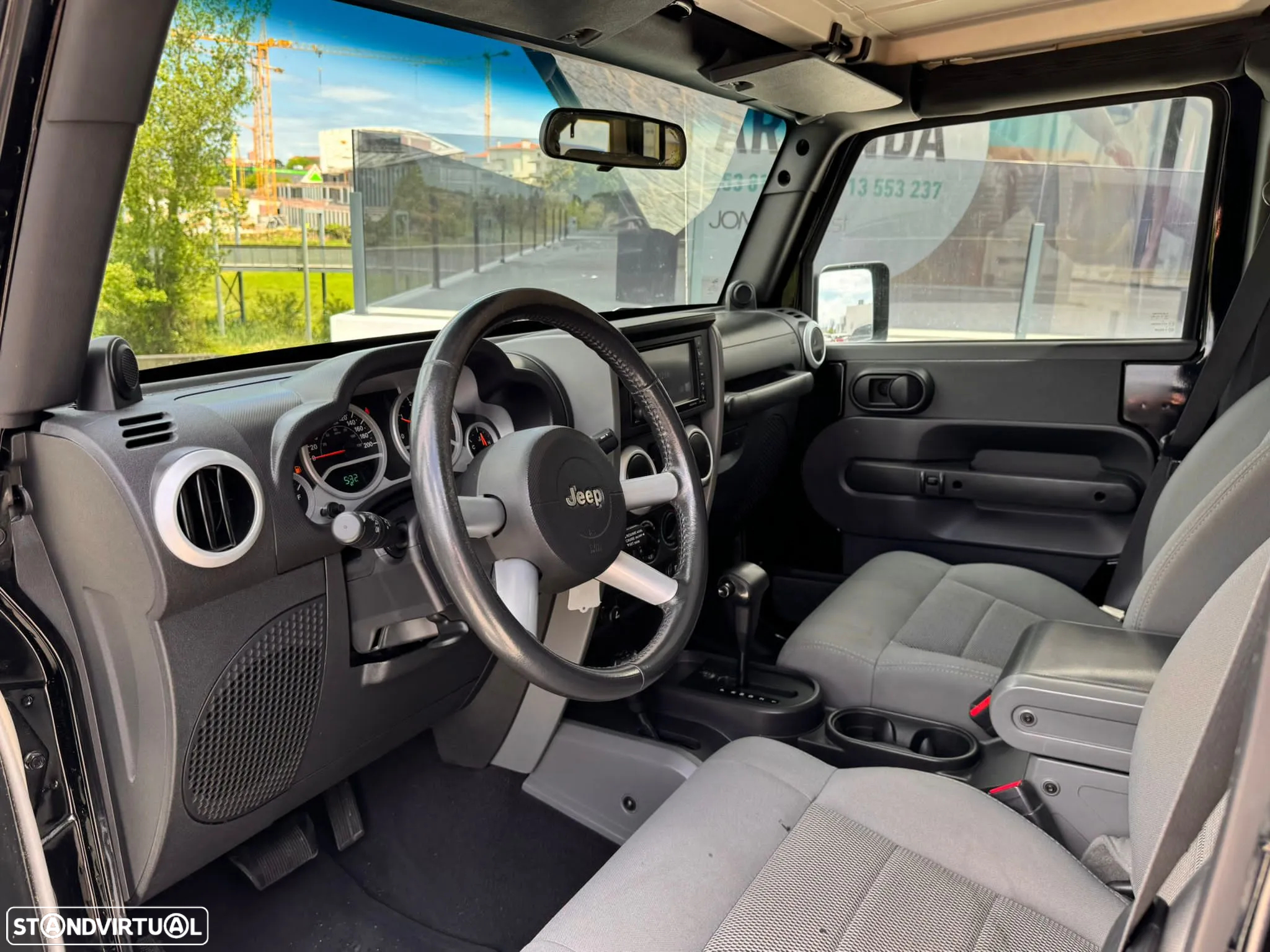 Jeep Wrangler Unlimited 2.8 CRD DPF Auto Sahara - 20