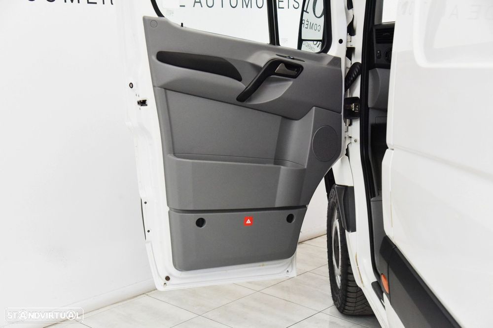 VW Crafter 35 2.0 TDi 136 Longo Tecto Alto BlueMotion - 18