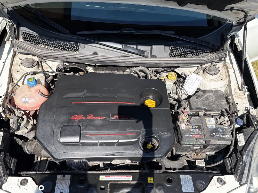 Alfa Romeo Giulietta 2.0 JTDM Exclusive - 12