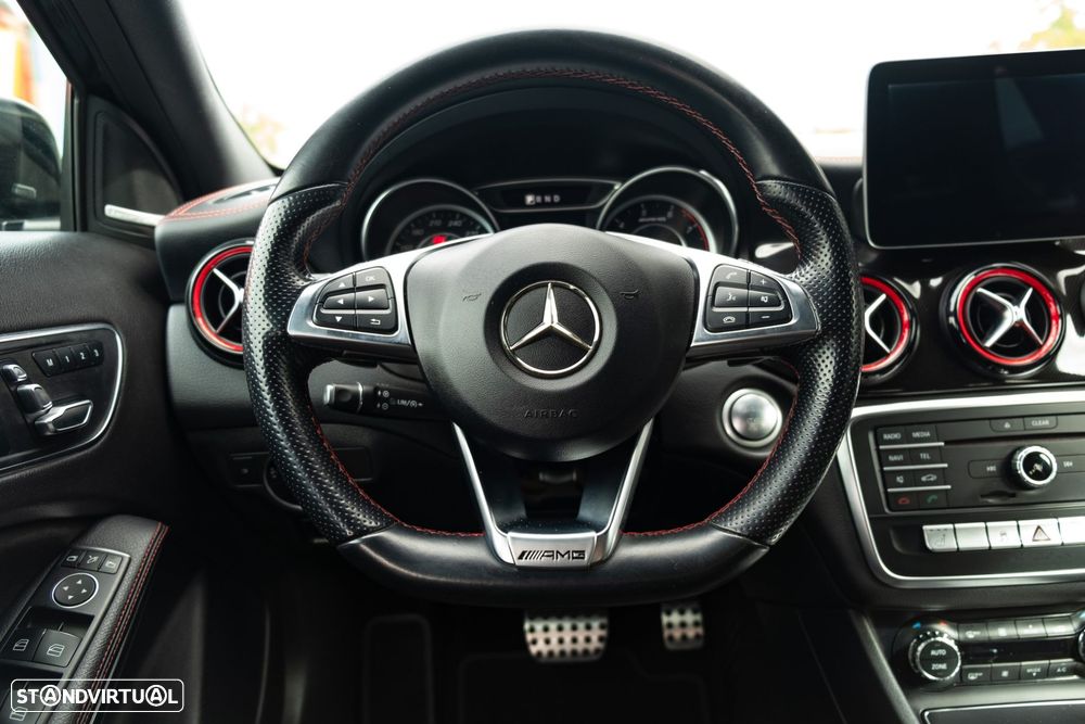 Mercedes-Benz GLA 45 AMG 4-Matic - 22