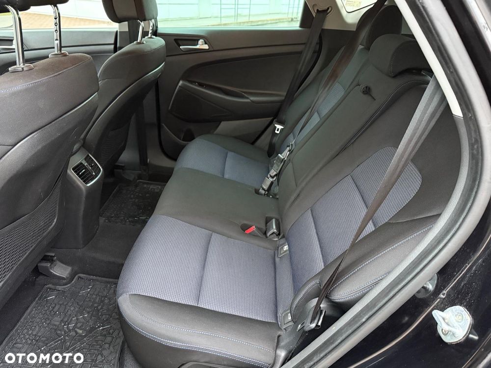 Hyundai Tucson 2.0 CRDI BlueDrive TourdePologne 2WD - 18