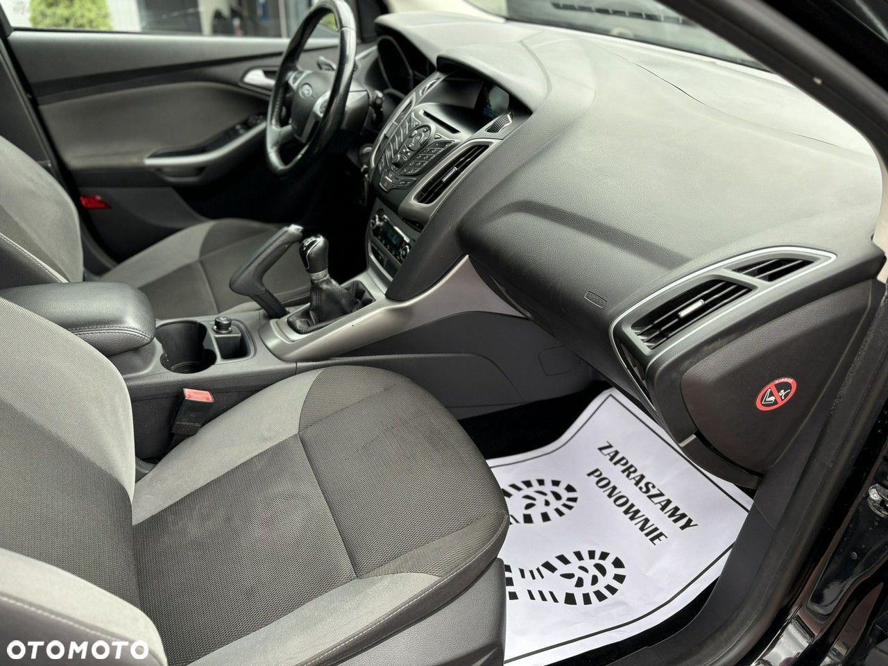 Ford Focus 1.6 Ambiente - 26