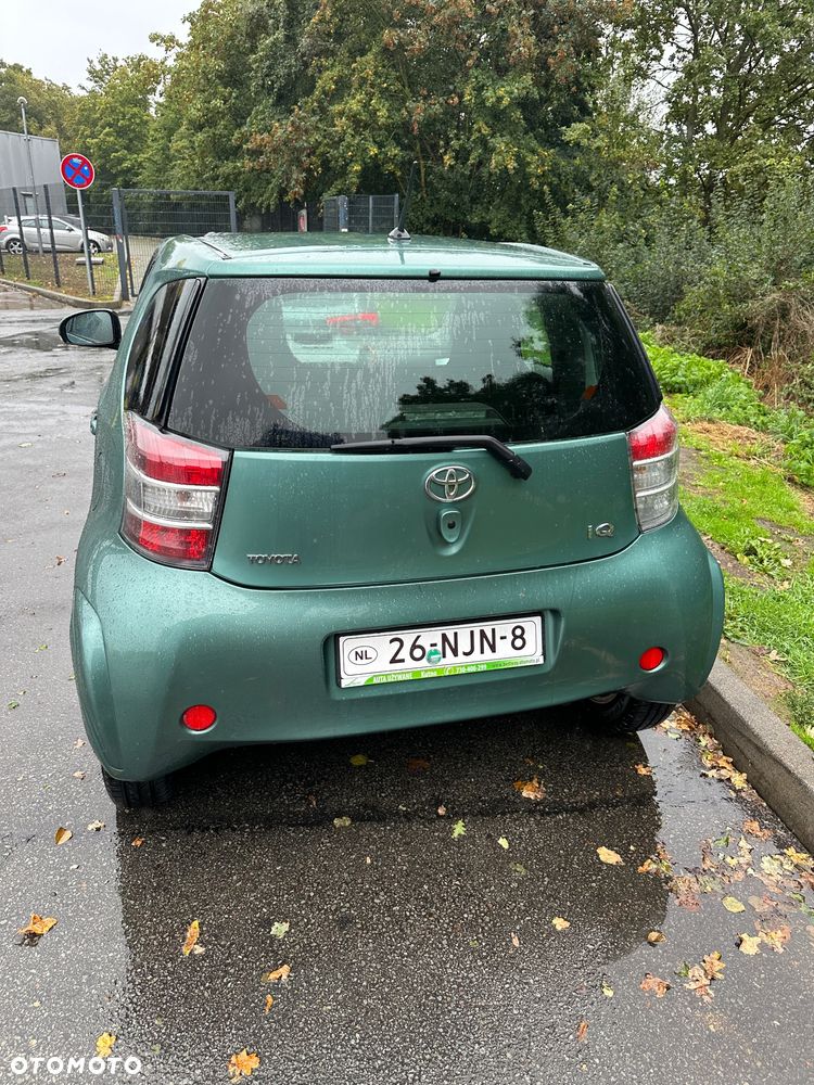 Toyota Iq 2009 photo 3