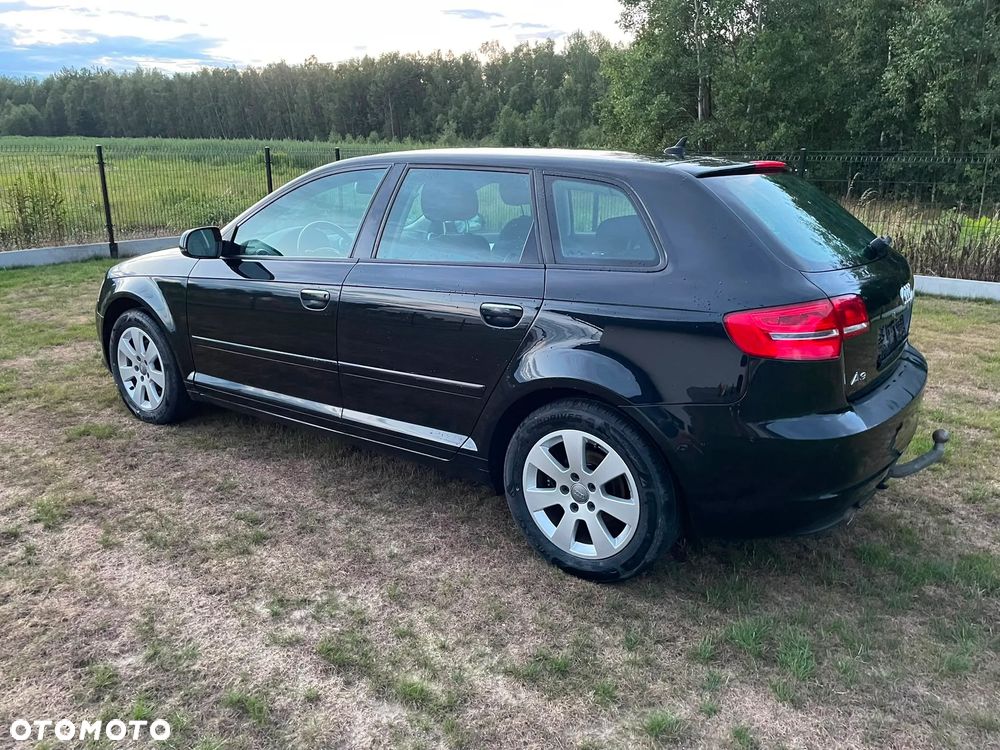 Audi A3 Sportback 2.0 TDI DPF Ambiente - 5