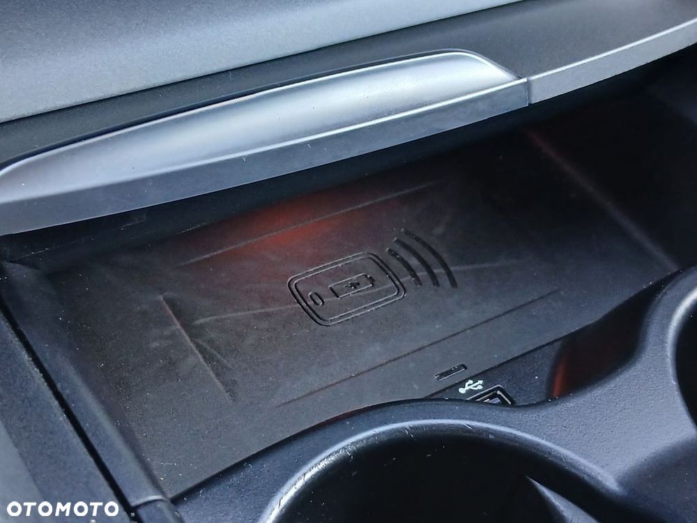 BMW Seria 5 - 25