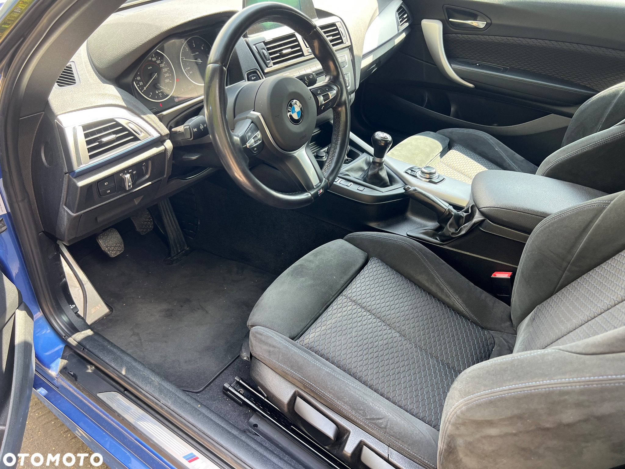 BMW Seria 2 218d M Sport - 11
