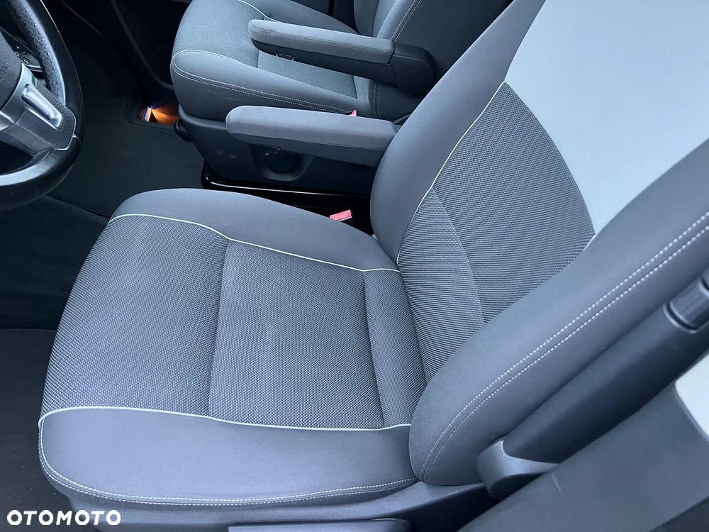 Volkswagen Multivan - 8
