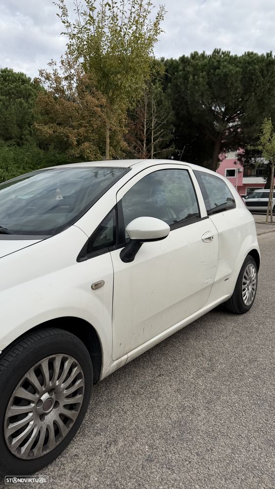 Fiat Grande Punto - 4