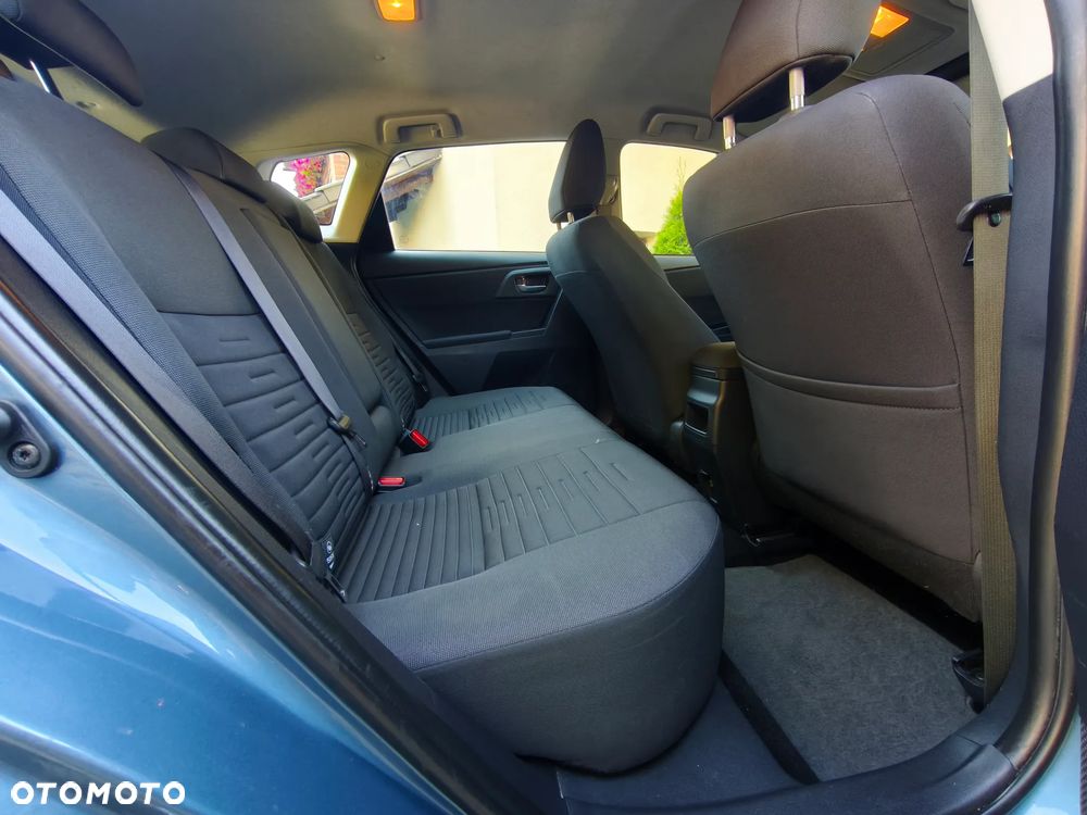 Toyota Auris 1.6 Premium - 26