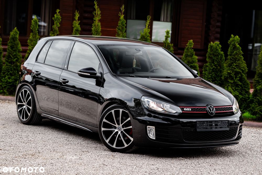 Volkswagen Golf 2.0 GTI adidas - 4