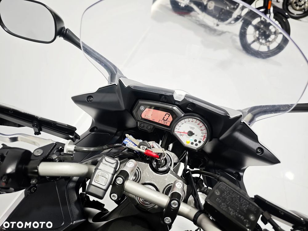 Yamaha FZ - 5