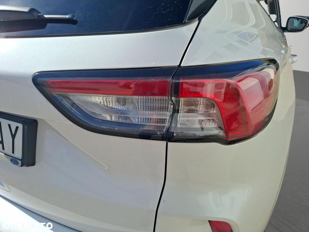 Ford Kuga - 11