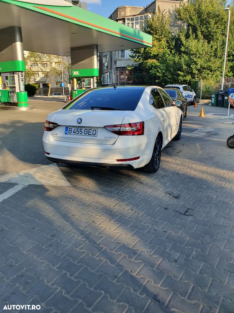 Skoda Superb Combi 1.4 TSI Ambition - 2