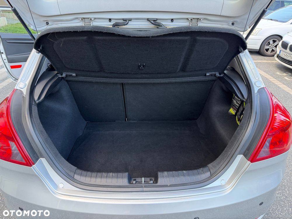 Kia Ceed - 11