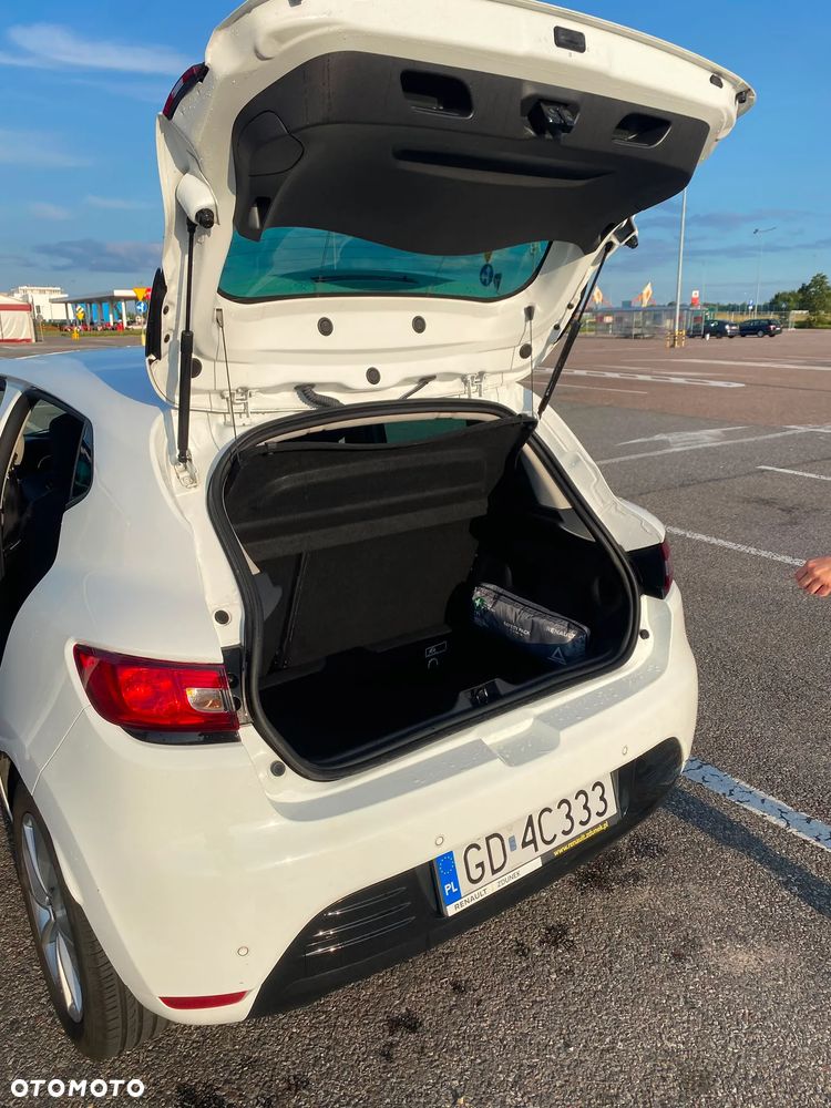 Renault Clio 1.2 16V Limited - 24