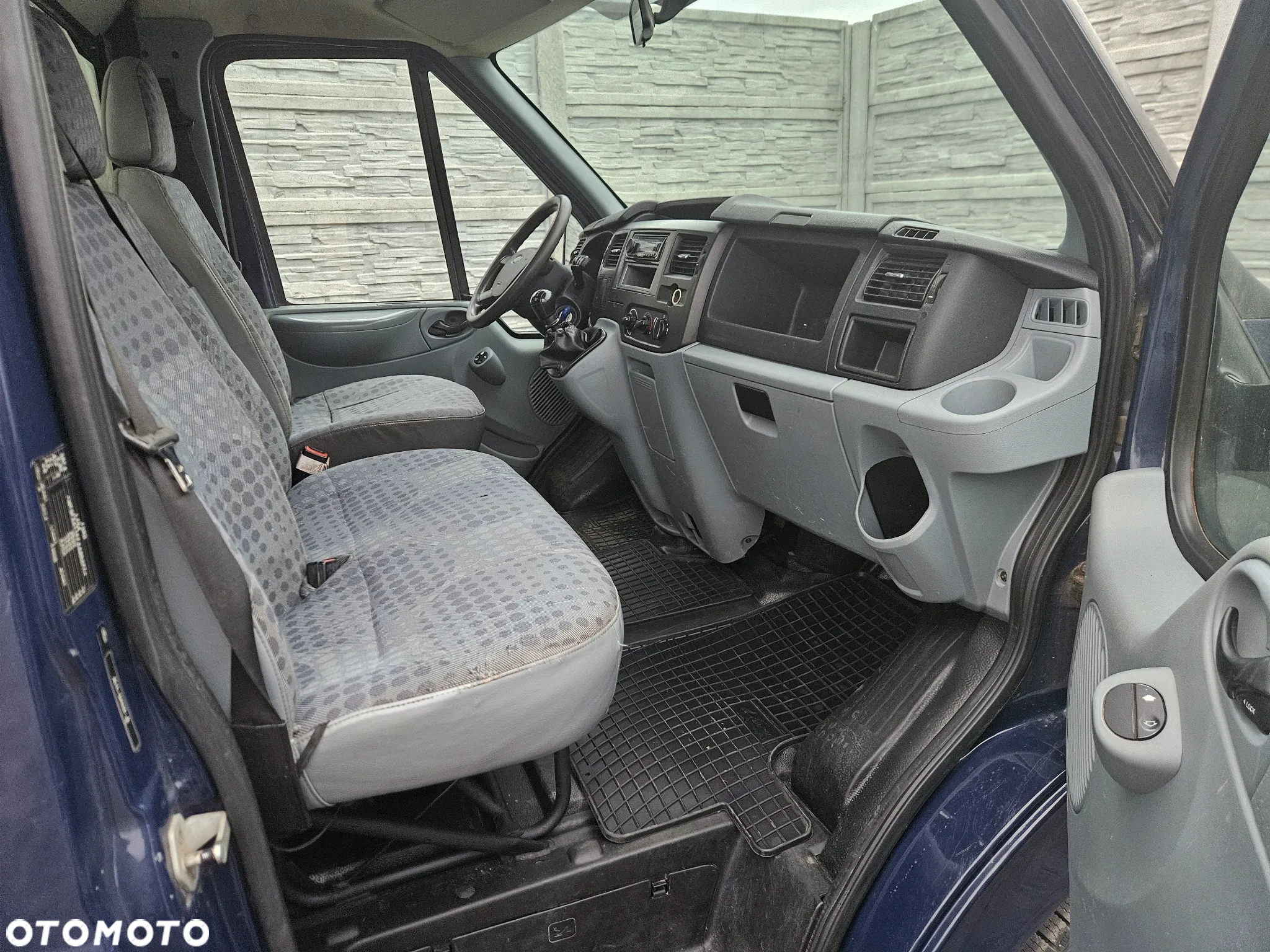 Ford Transit - 13