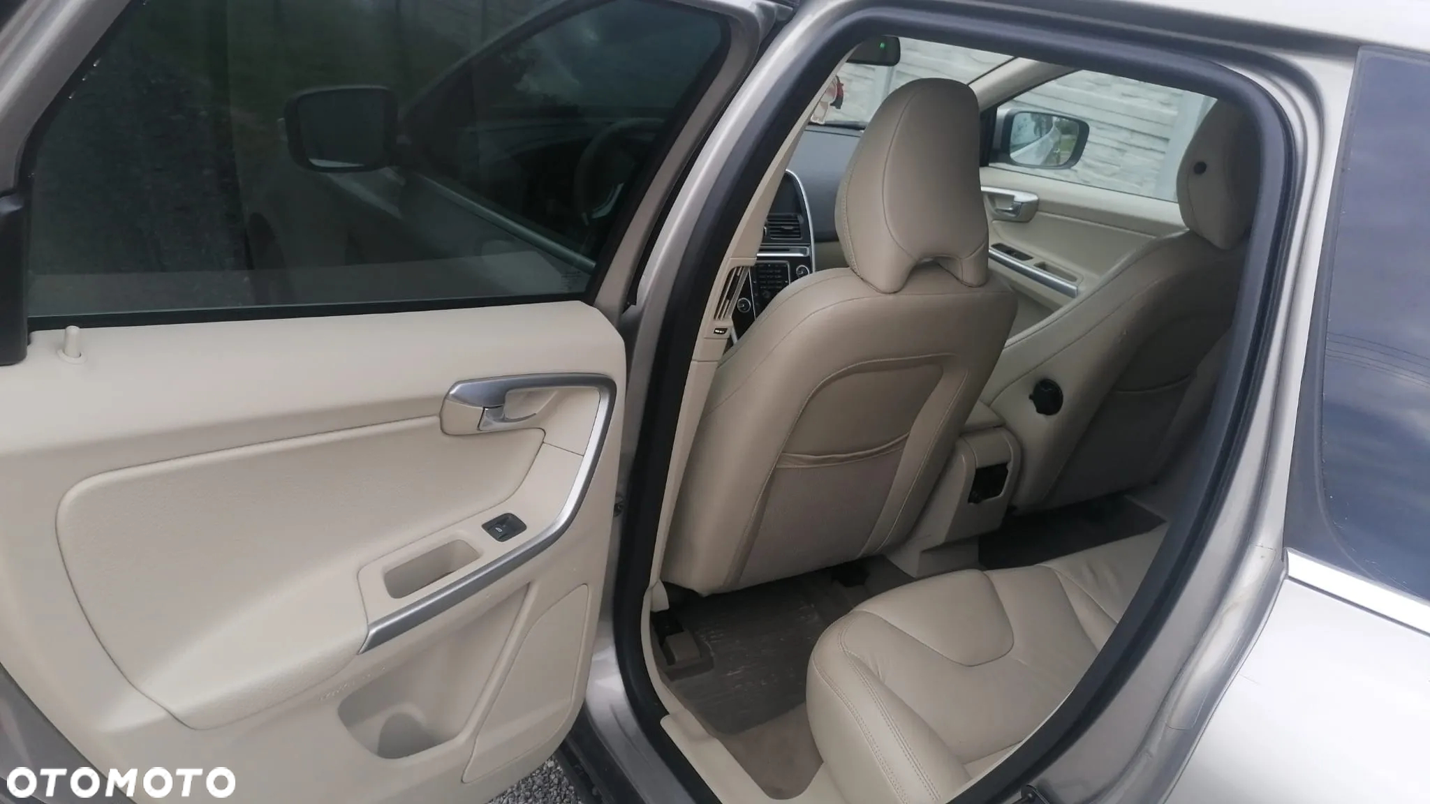 Volvo XC 60 T6 AWD Momentum - 23