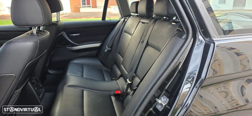 BMW 320 d Touring Navigation Sport - 9
