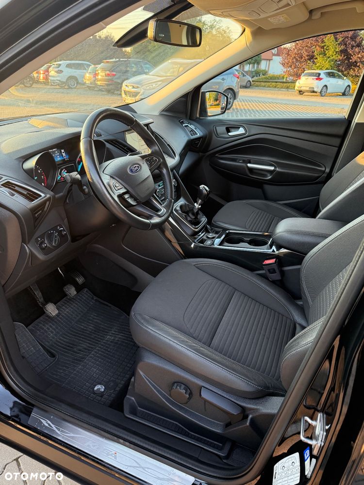 Ford Kuga - 12