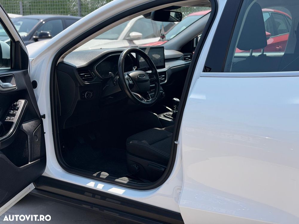 Ford Focus 1.0 EcoBoost MHEV Titanium X - 19