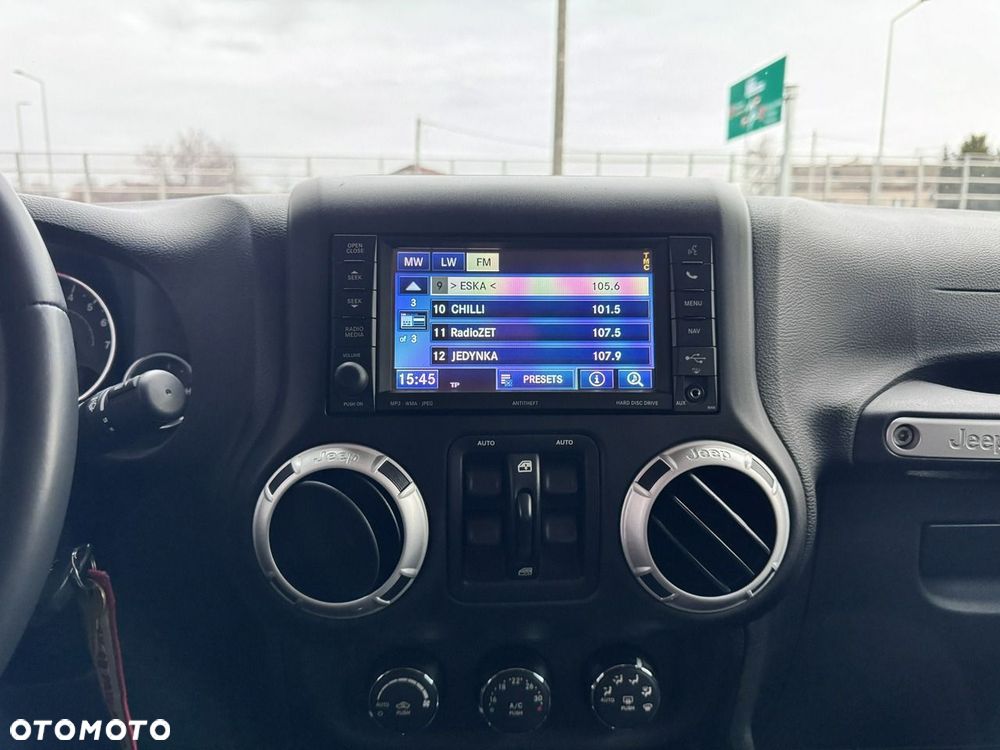 Jeep Wrangler - 26
