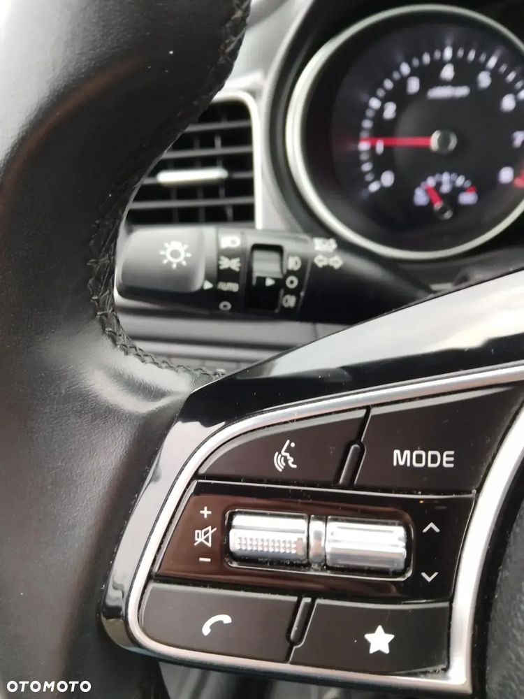 Kia Ceed 1.5 T-GDI M - 12