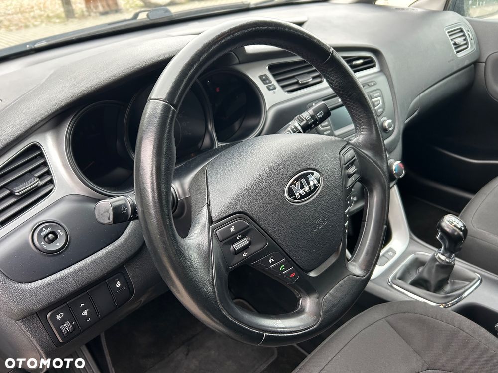 Kia Ceed 1.4 CVVT Vision - 22