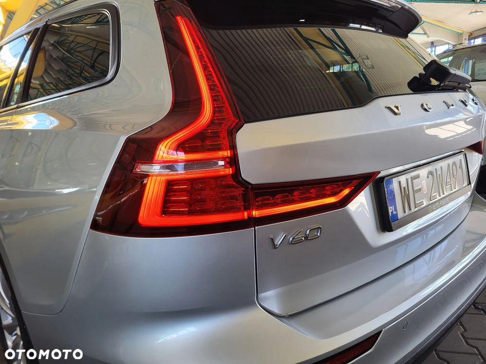 Volvo V60 B4 D Momentum - 6