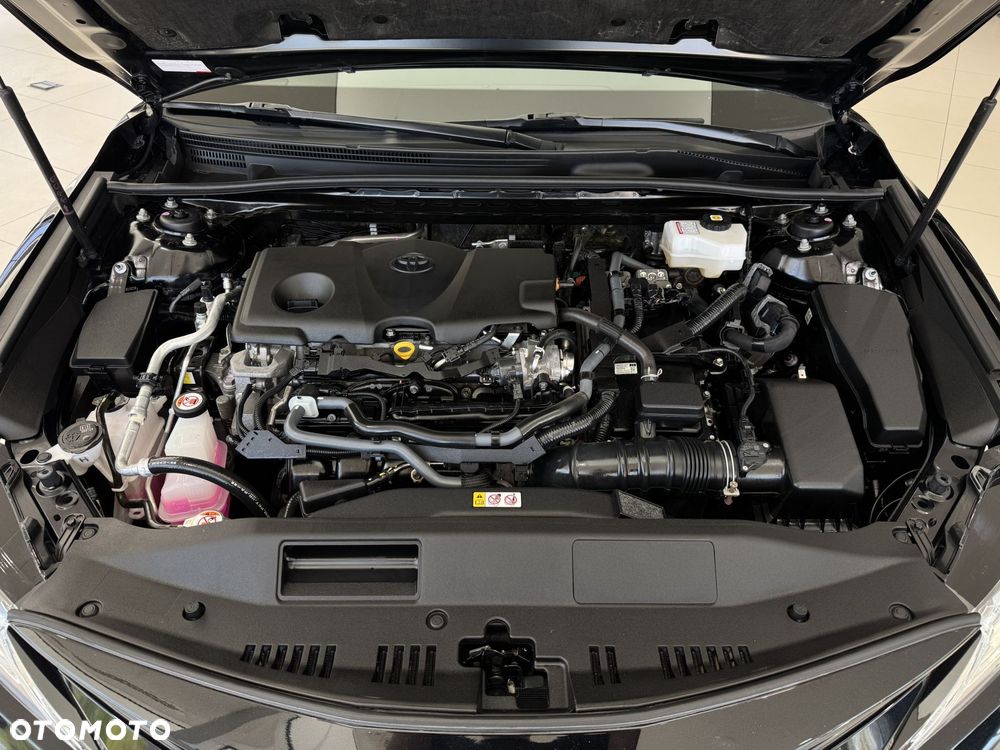 Toyota Camry 2.5 Hybrid Executive CVT - 19